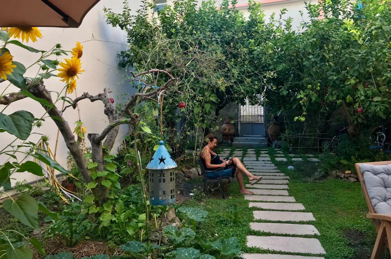 Bed and Breakfast La Zagara Furci Siculo Exterior foto